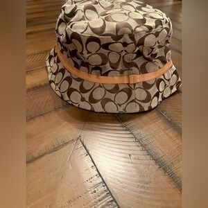 Coach Signature Canvas Bucket Hat (Vintage)